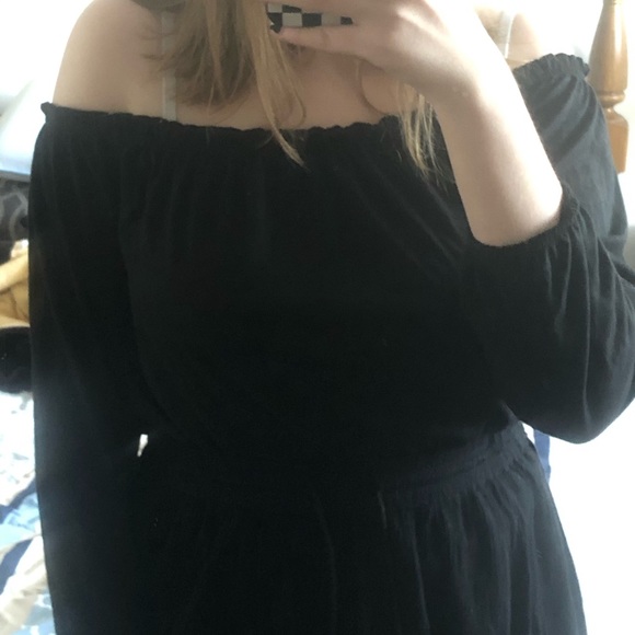 Off the shoulder top - Picture 2 of 4